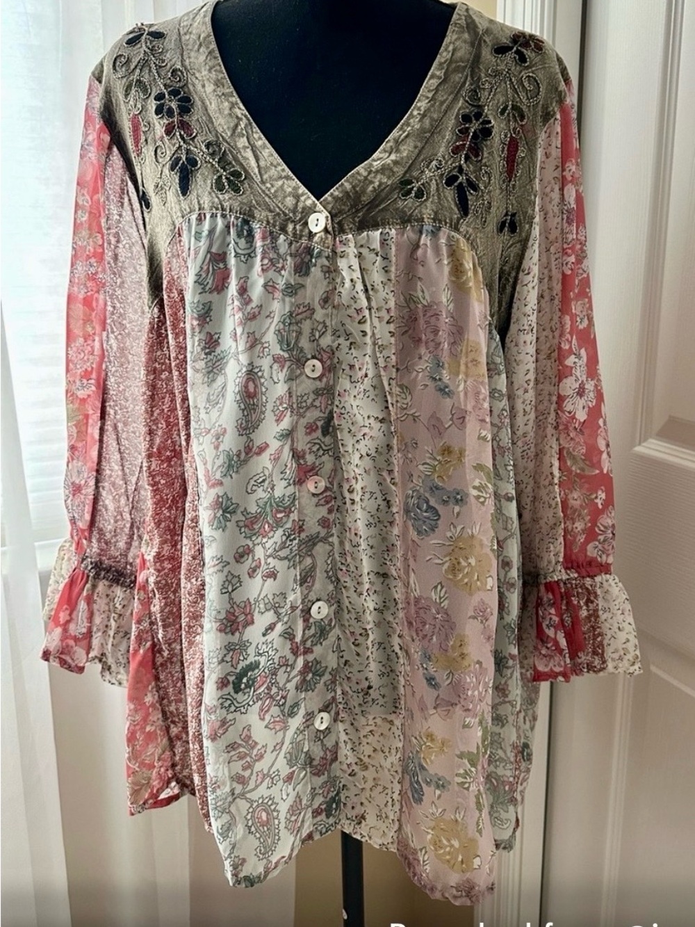 🌿🌸 Young Threads Boho Patchwork-look Floral Embroidered Blouse - Pink Multi 🌿🌸 - Picture 2 of 9